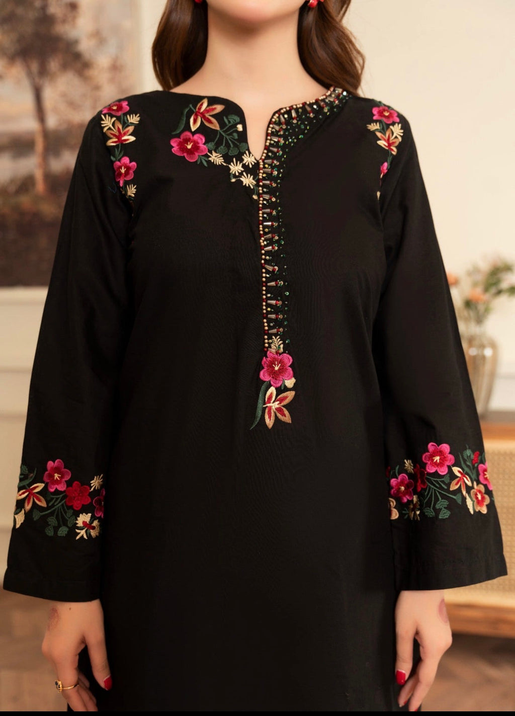 Elegant Black Floral Embroidered Lawn Salwar Kameez