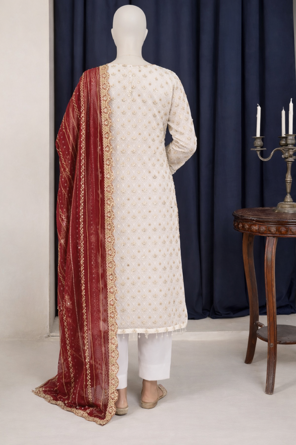 Elegant Ivory Embroidered Foil work Salwar Kameez Set