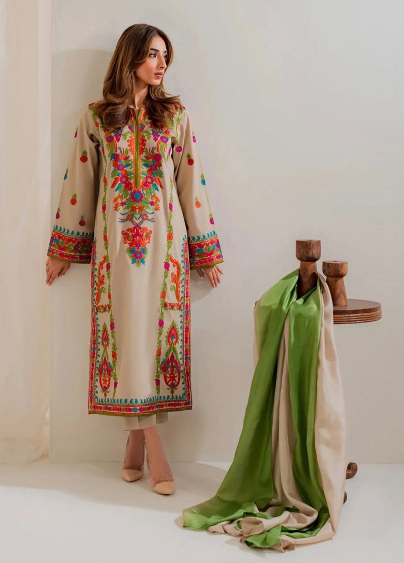 Elegant Beige Embroidered Salwar Kameez with Green Dupatta ✨